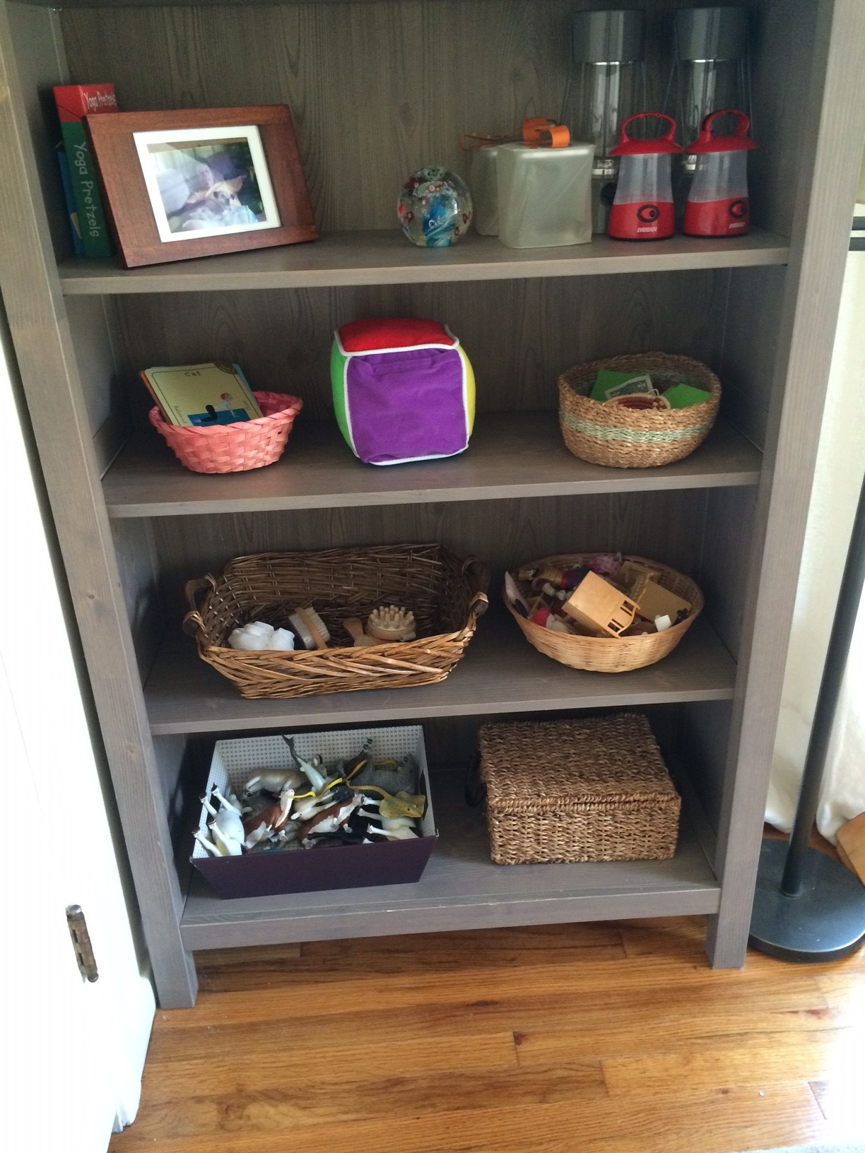 Update Bedroom shelf1